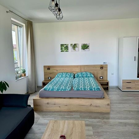 Cityscape Corner Apartment Клуж-Напока Екстериор снимка